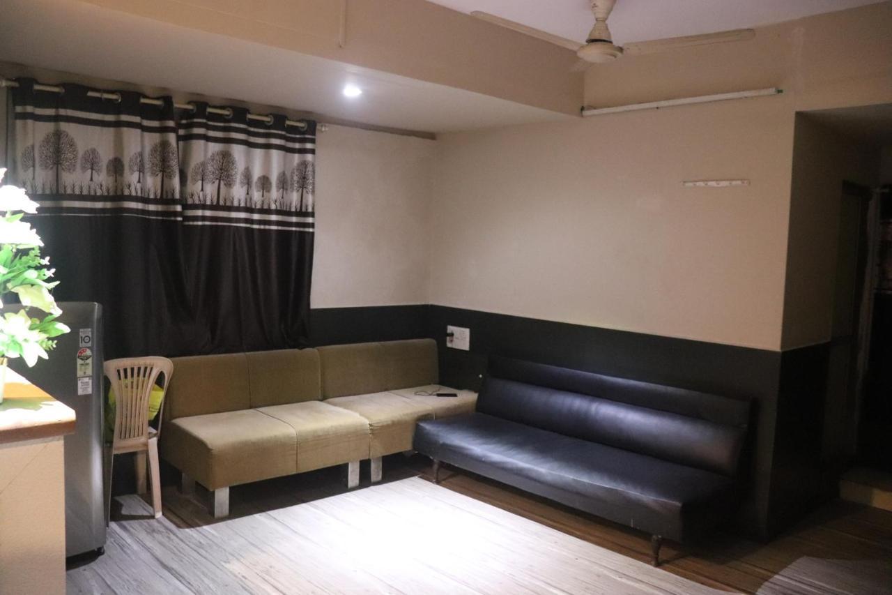 Hotel Harmony Jāmnagar Extérieur photo