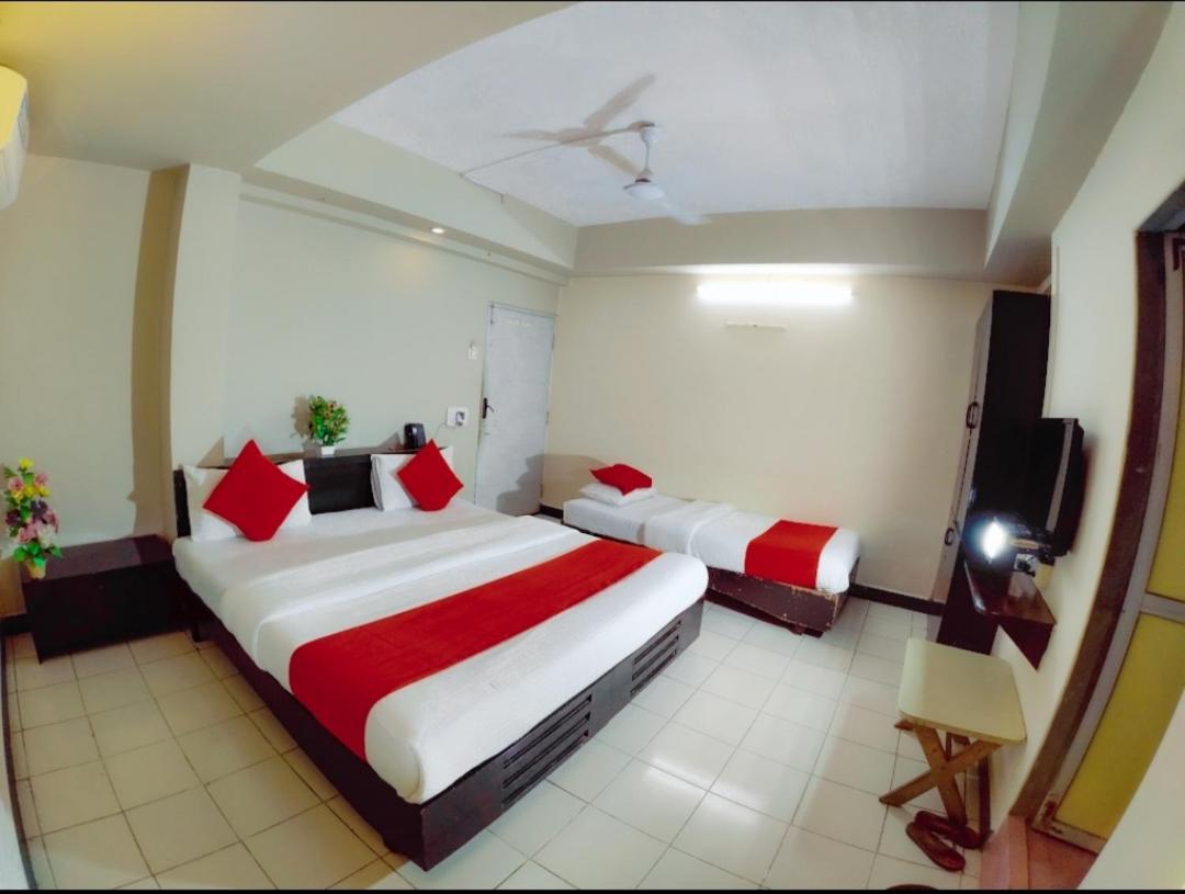 Hotel Harmony Jāmnagar Extérieur photo